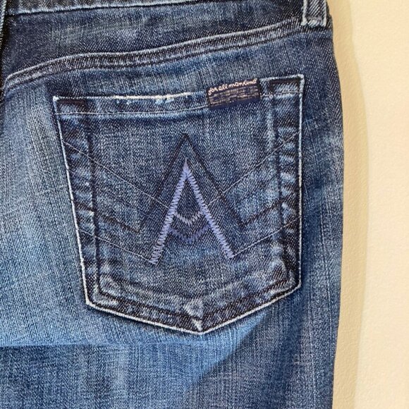 7 For All Manklind Jeans Flared Leg Lightly Distressed "A Pockets" SZ 29 (US 8) - Picture 8 of 14